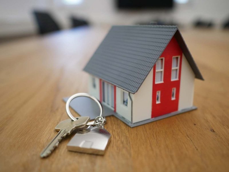 From First Home to Forever Home: Selling Your House for the Next Chapter