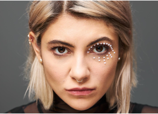 How to Match Your Nose Piercing Jewelry With Your Face Shape