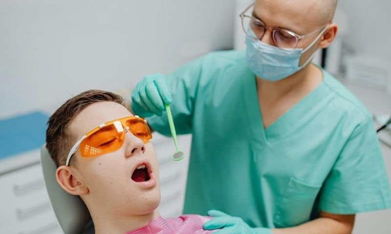 6 Ways to Maintain Long-Term Oral Health
