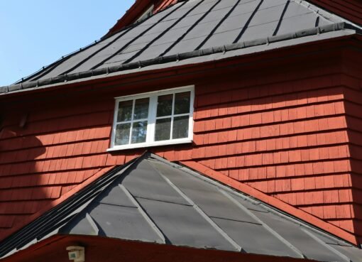5 Questions Homeowners Should Ask Before Roof Repairs